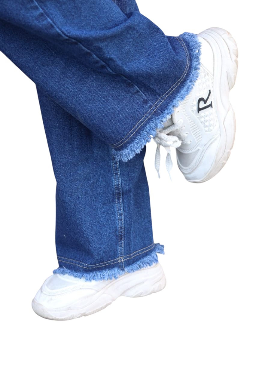 Women's Straight-Leg Jeans