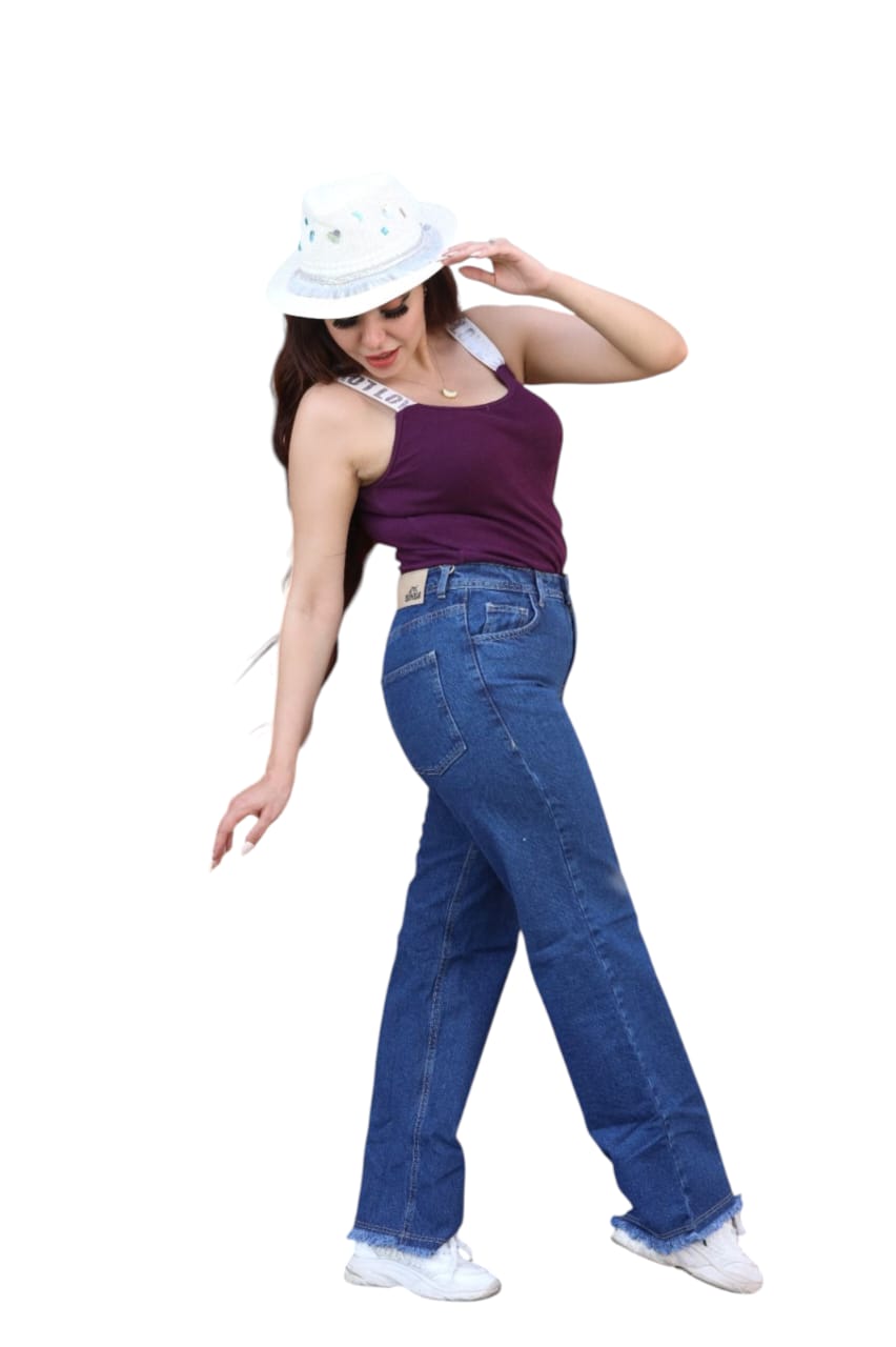 Women's Straight-Leg Jeans