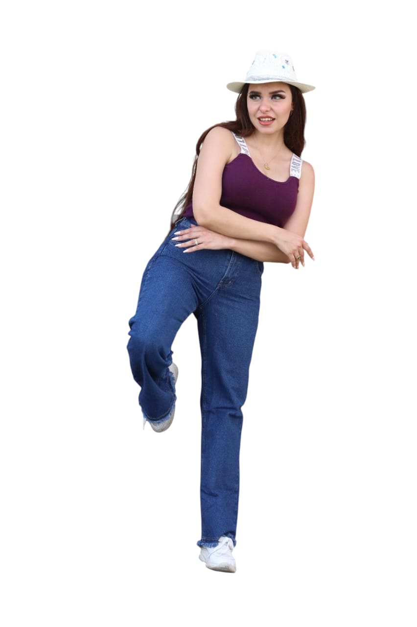 Women's Straight-Leg Jeans