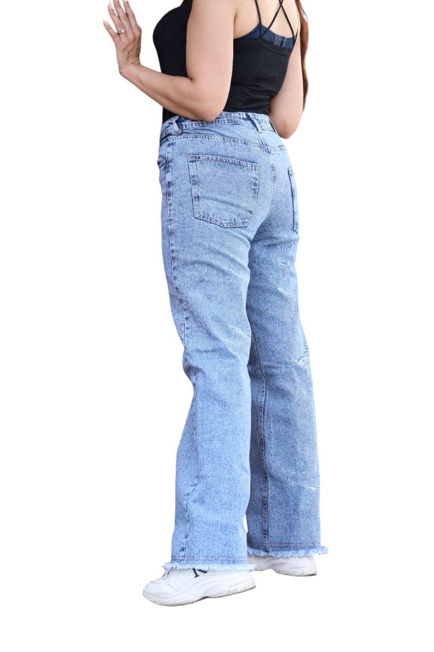 Women's Straight-Leg Jeans