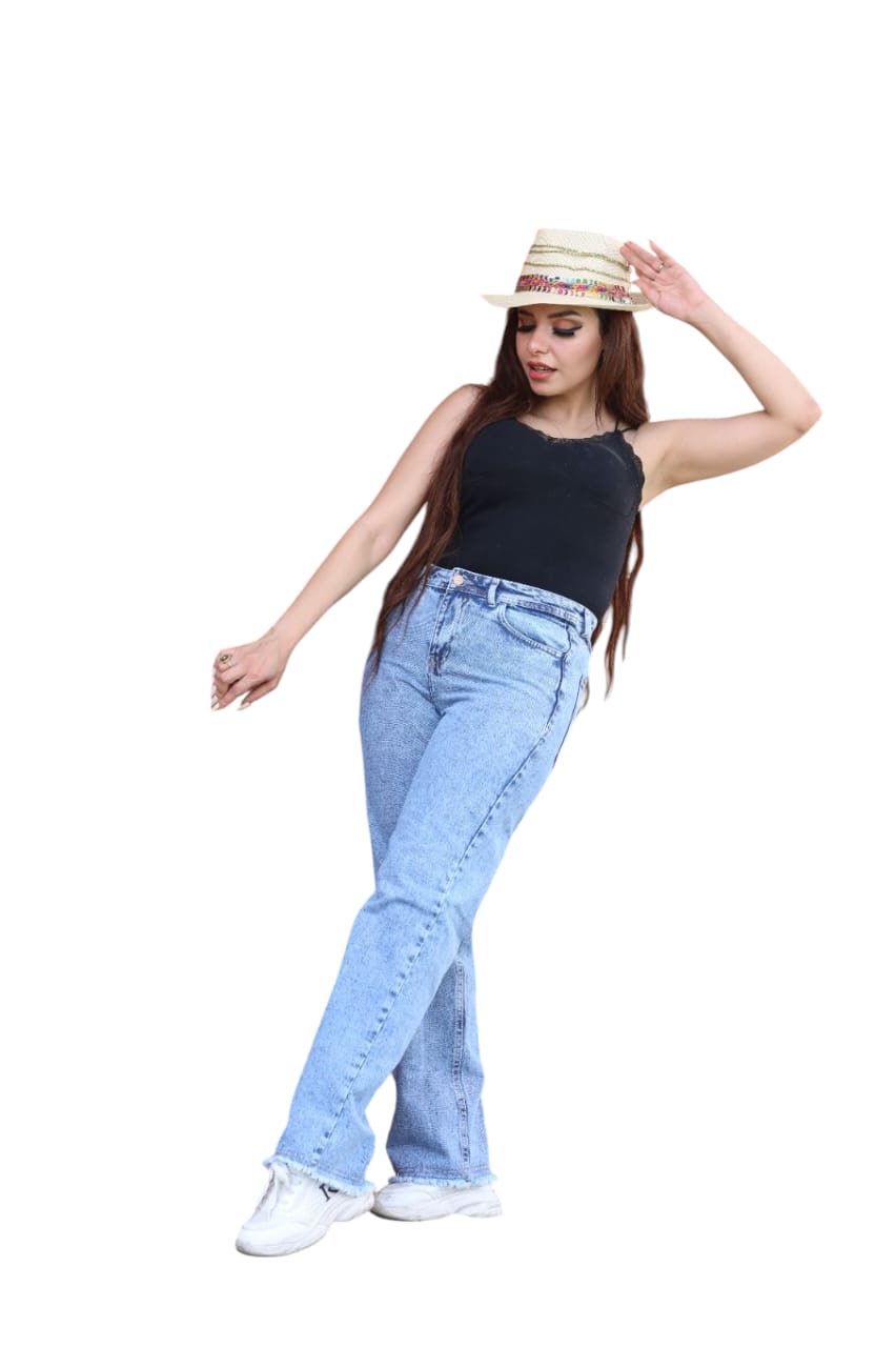 Women's Straight-Leg Jeans