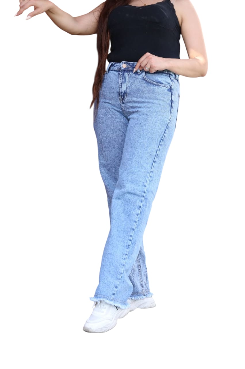 Women's Straight-Leg Jeans