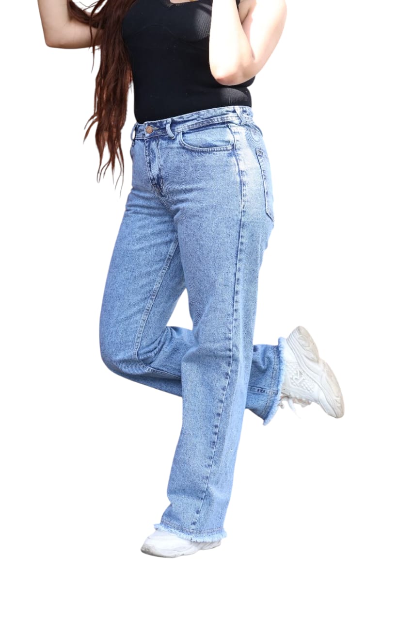 Women's Straight-Leg Jeans