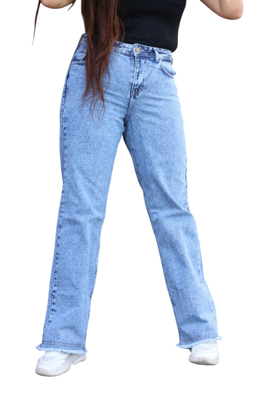 Women's Straight-Leg Jeans