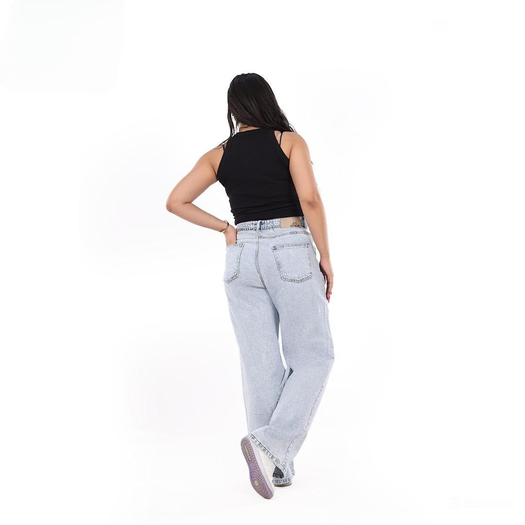 Women’s Wide-Leg Jeans