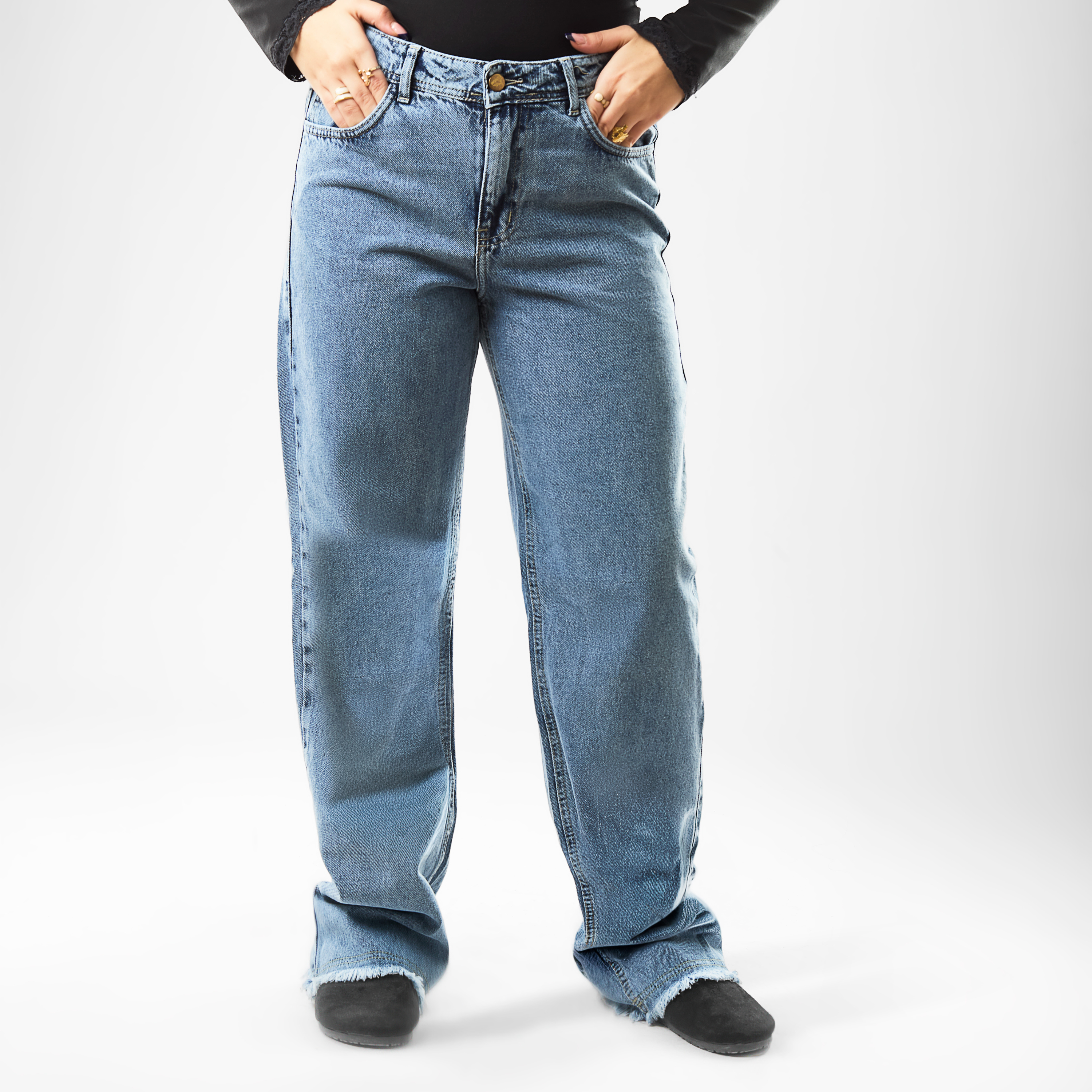 Women's Straight-Leg Jeans