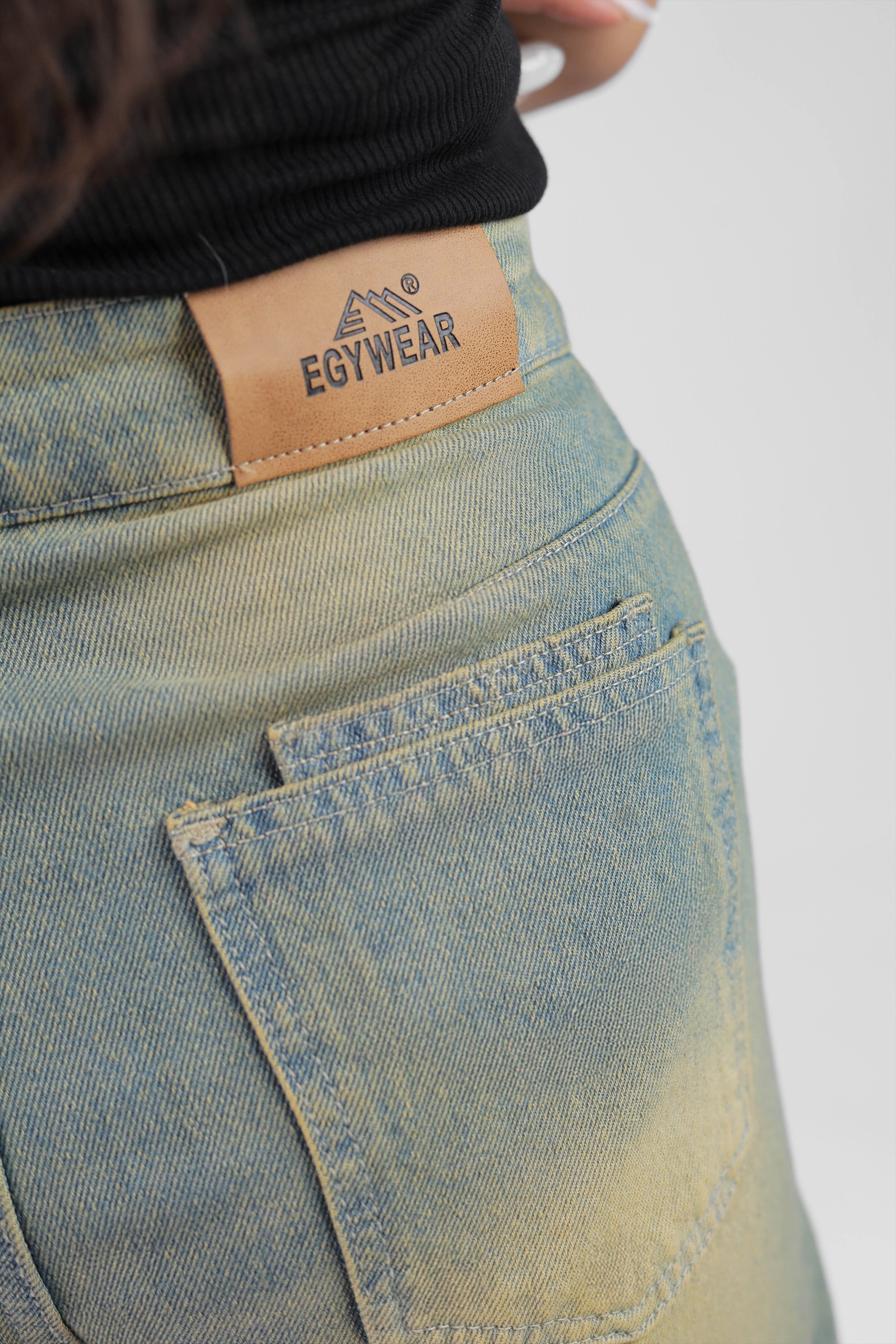 Women's Balloon Fit Jeans