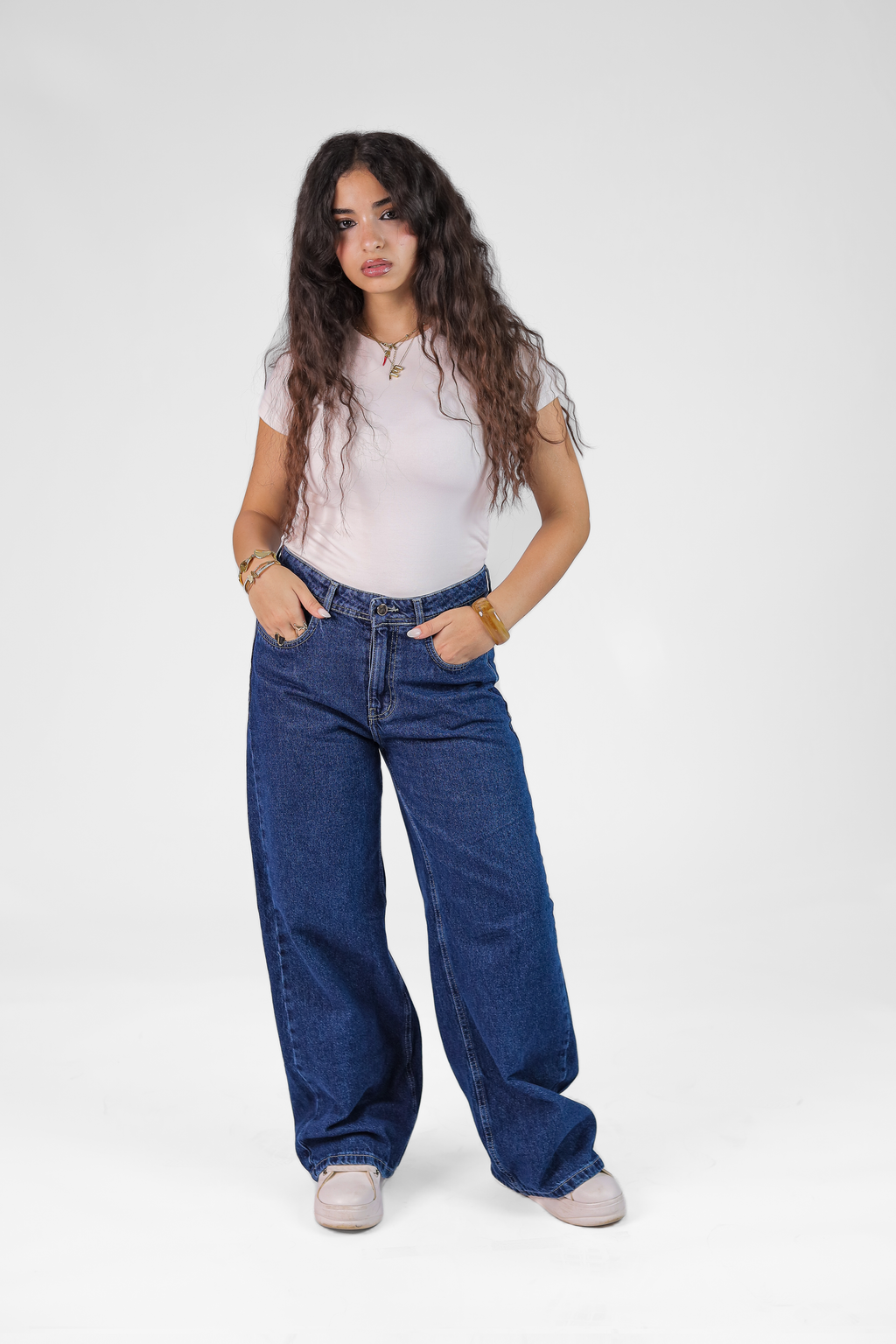Women’s Wide-Leg Jeans