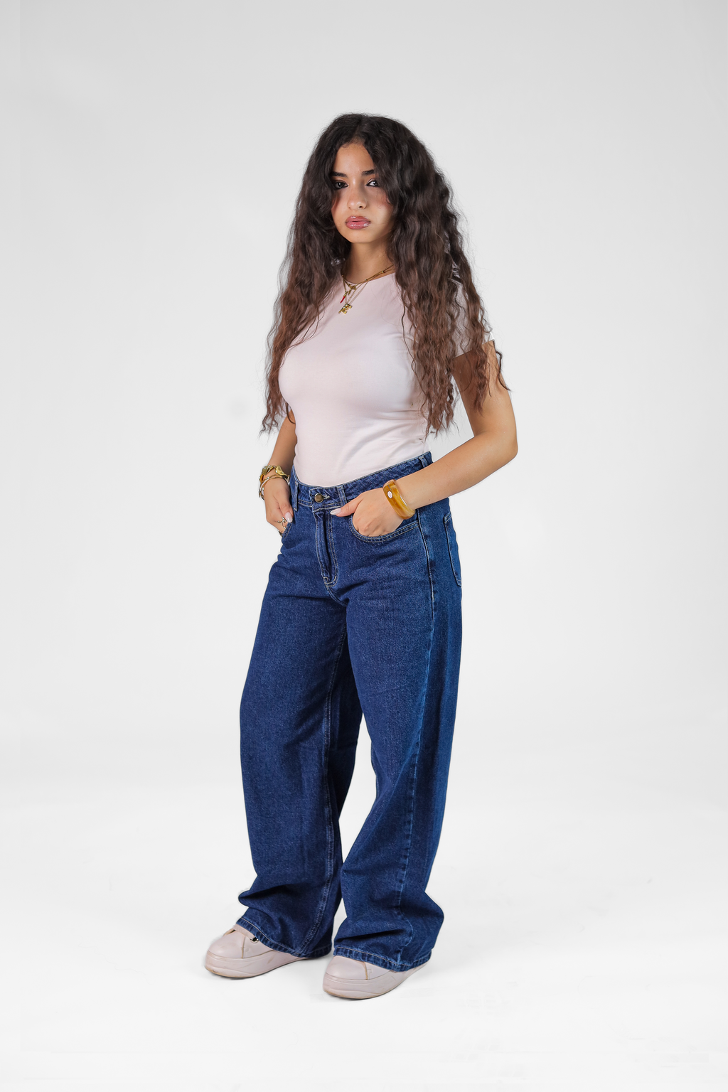 Women’s Wide-Leg Jeans