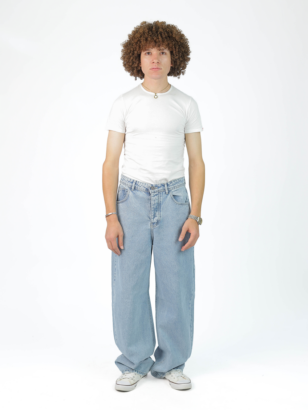 Men’s Wide-Leg Jeans