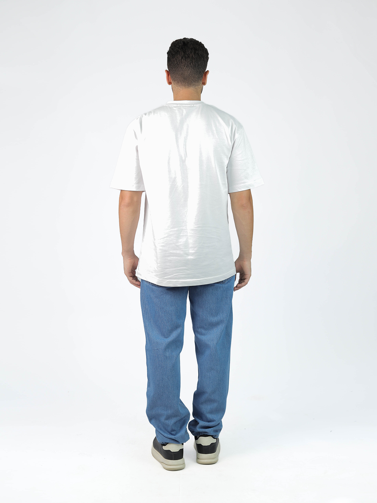 Men’s Wide-Leg Jeans