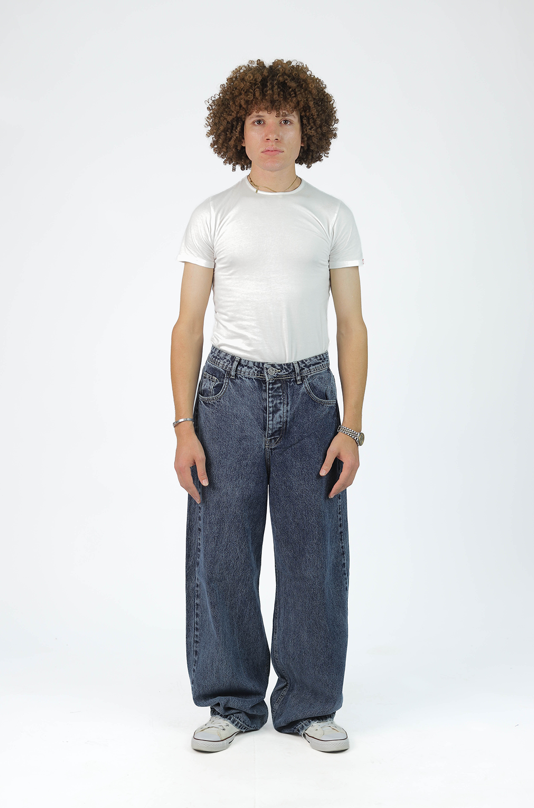 Men’s Wide-Leg Jeans