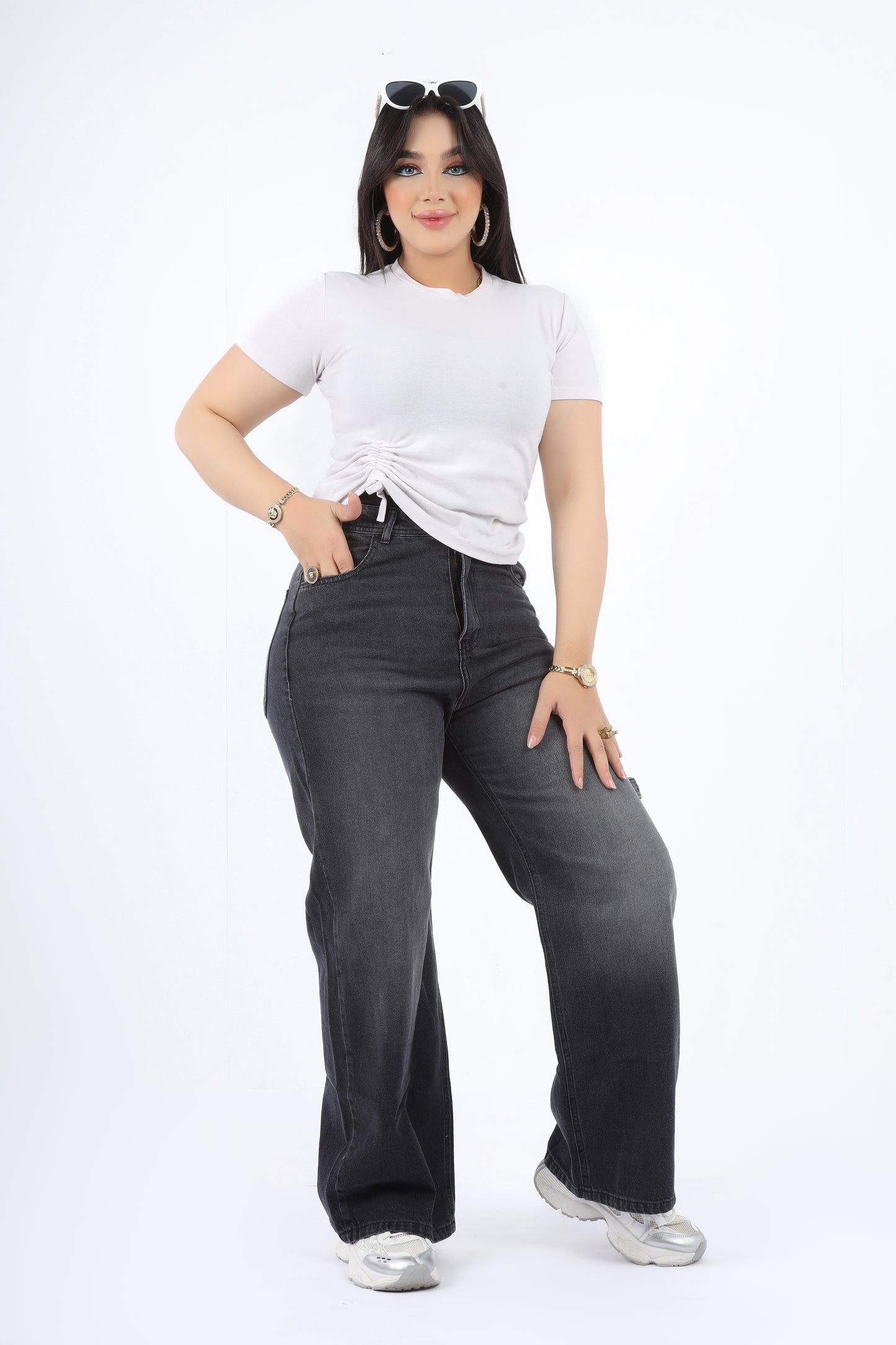 Women’s Wide-Leg Jeans