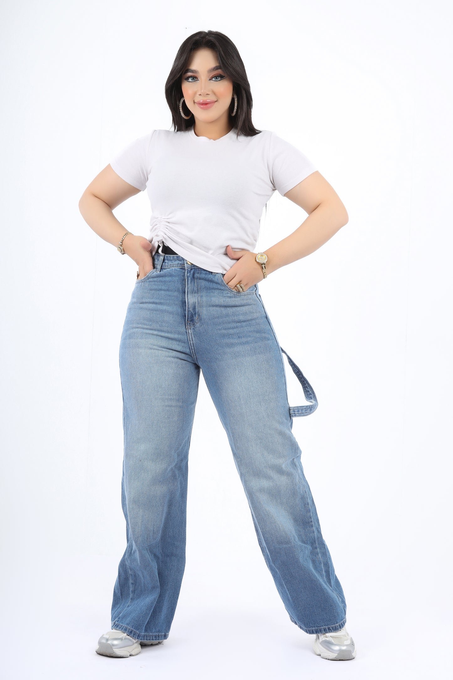 Women’s Wide-Leg Jeans