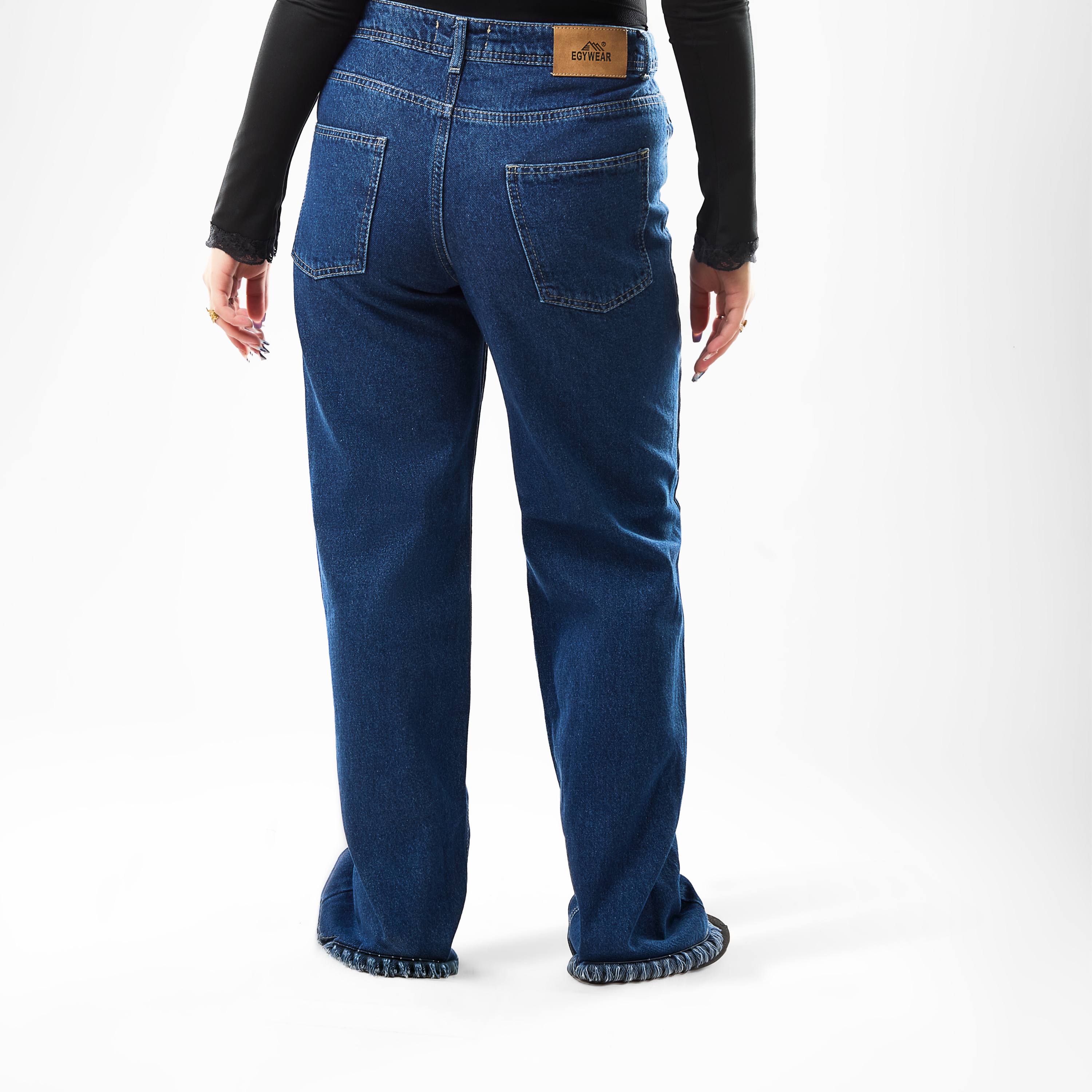 Women's Straight-Leg Jeans