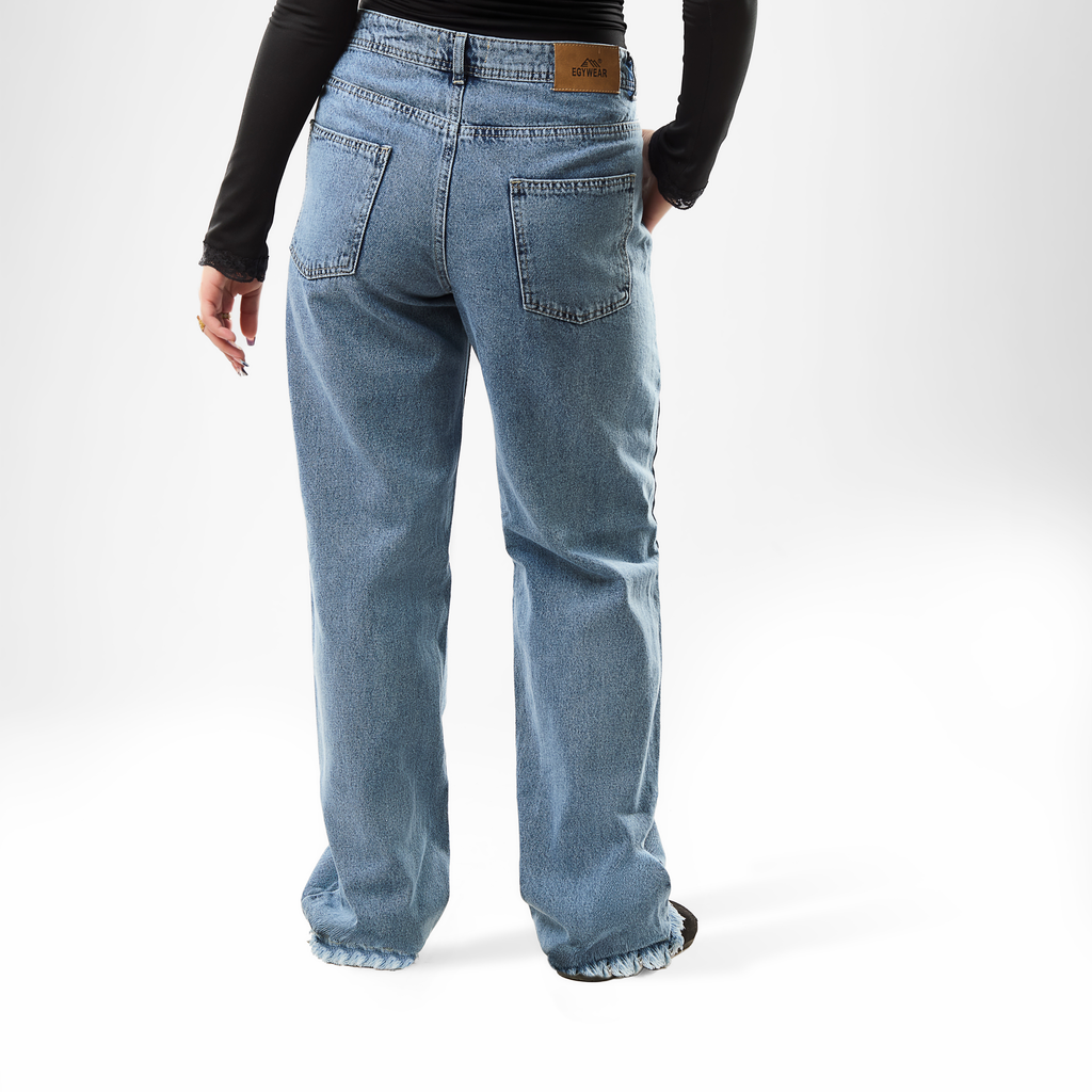 Women's Straight-Leg Jeans