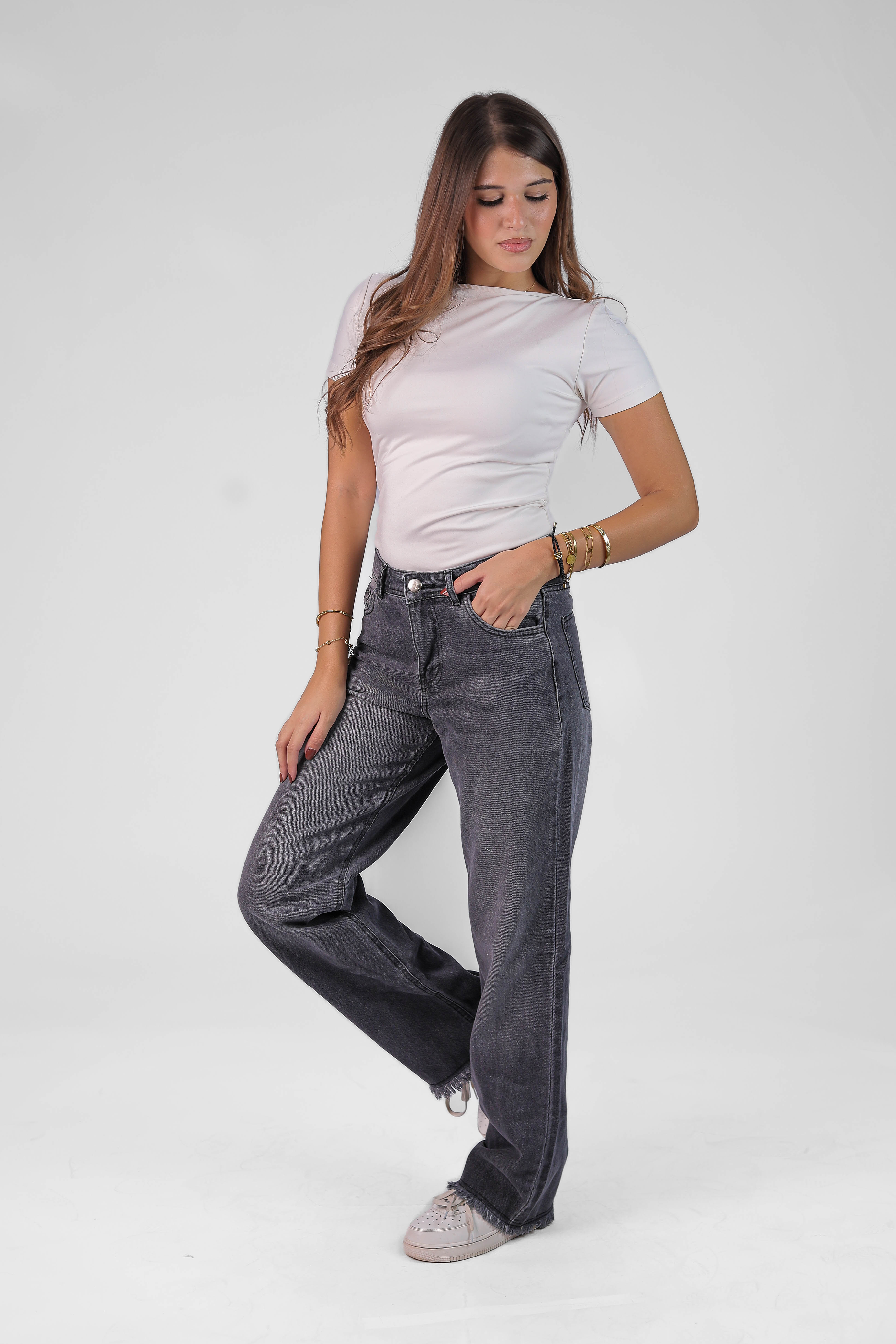 Women's Straight-Leg Jeans
