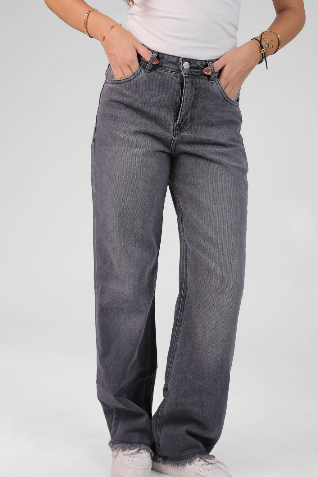 Women's Straight-Leg Jeans
