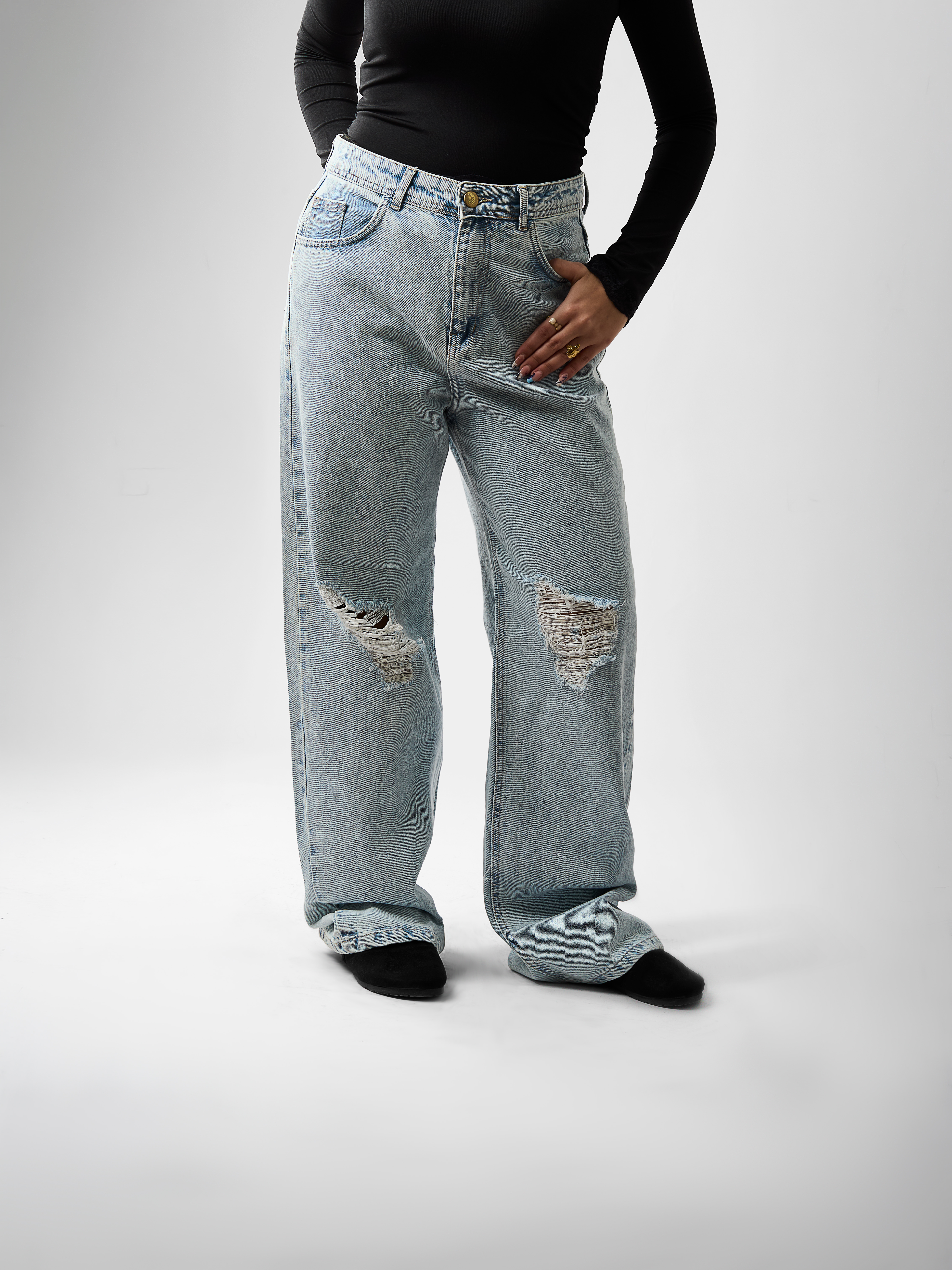 Women’s Wide-Leg Jeans