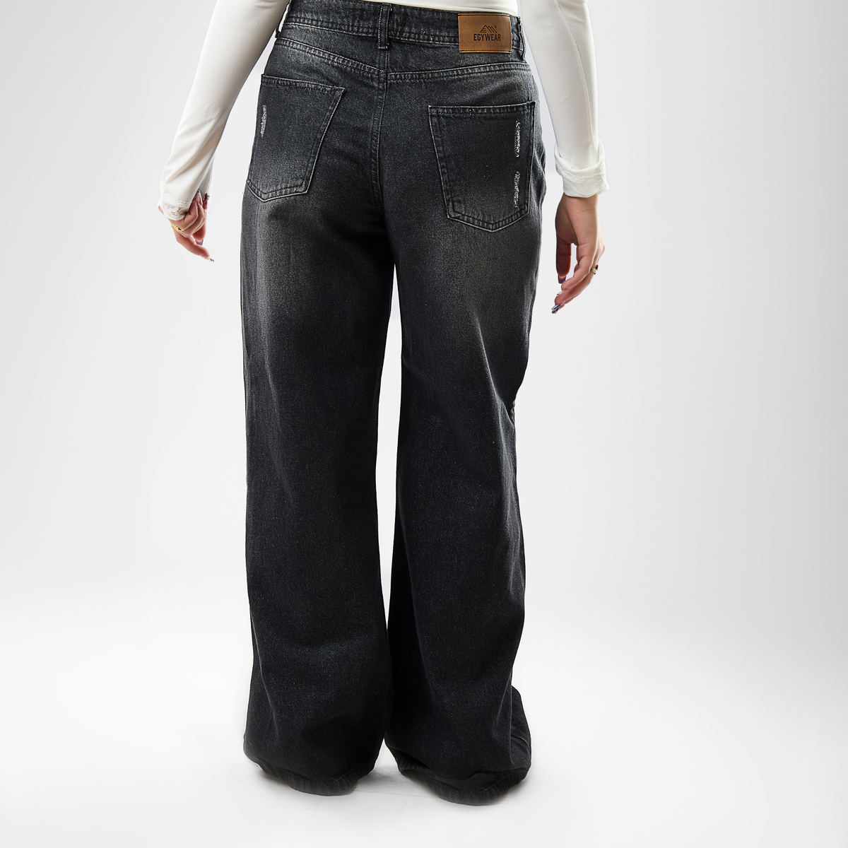 Women’s Wide-Leg Jeans