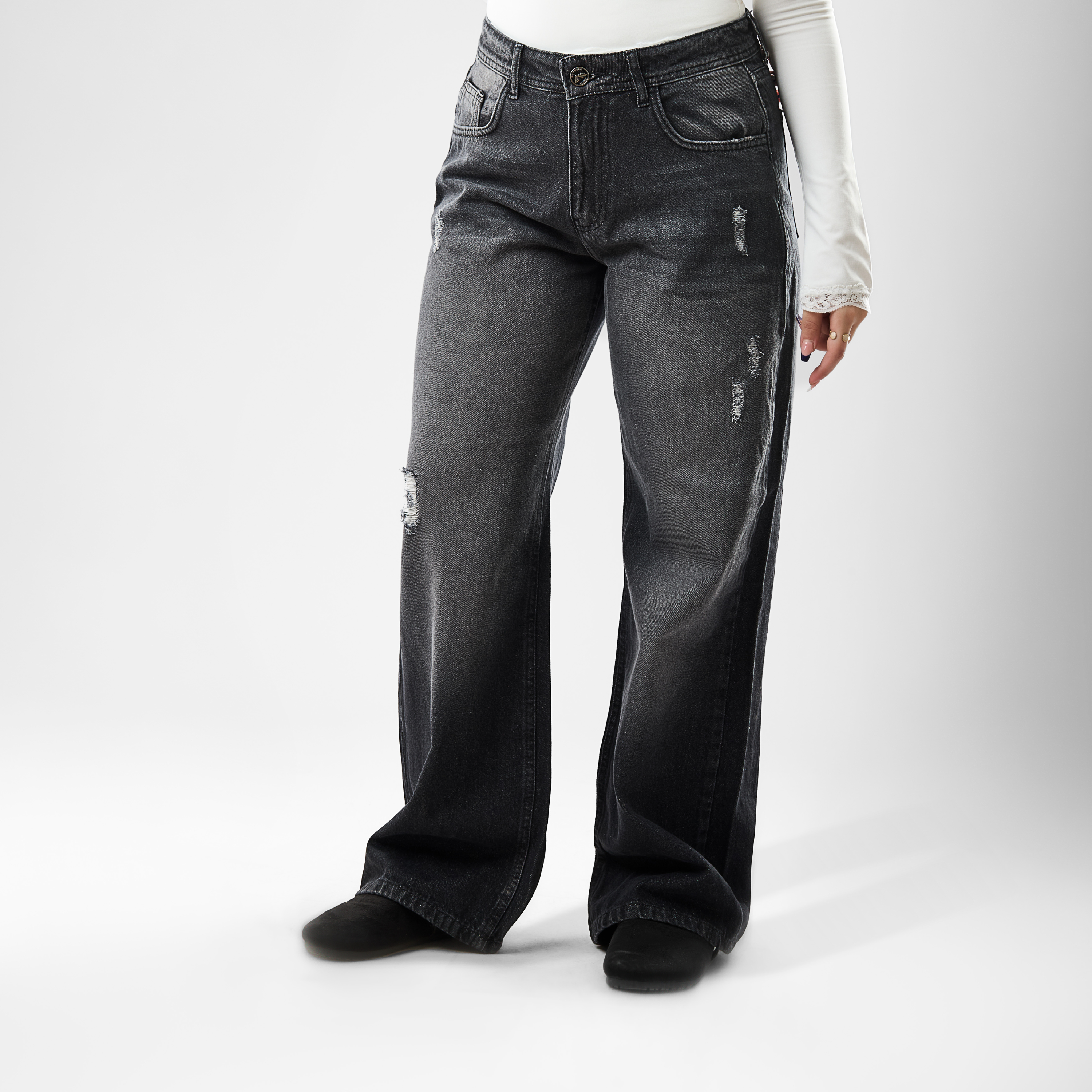 Women’s Wide-Leg Jeans