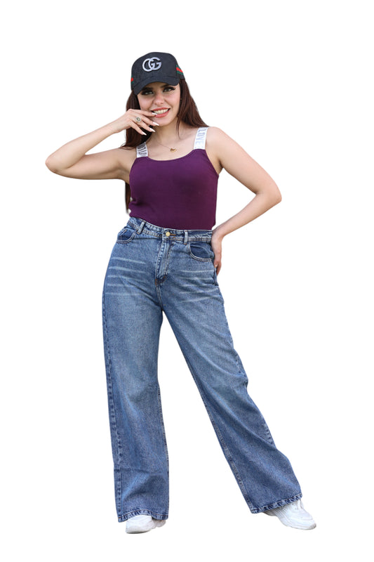 Women’s Wide-Leg Jeans
