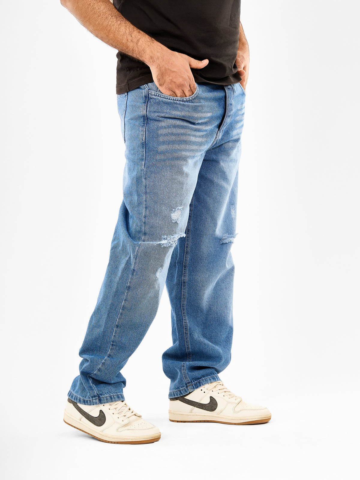 Men’s Wide-Leg Jeans