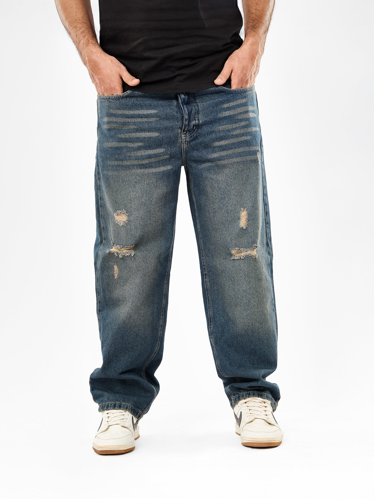 Men’s Wide-Leg Jeans