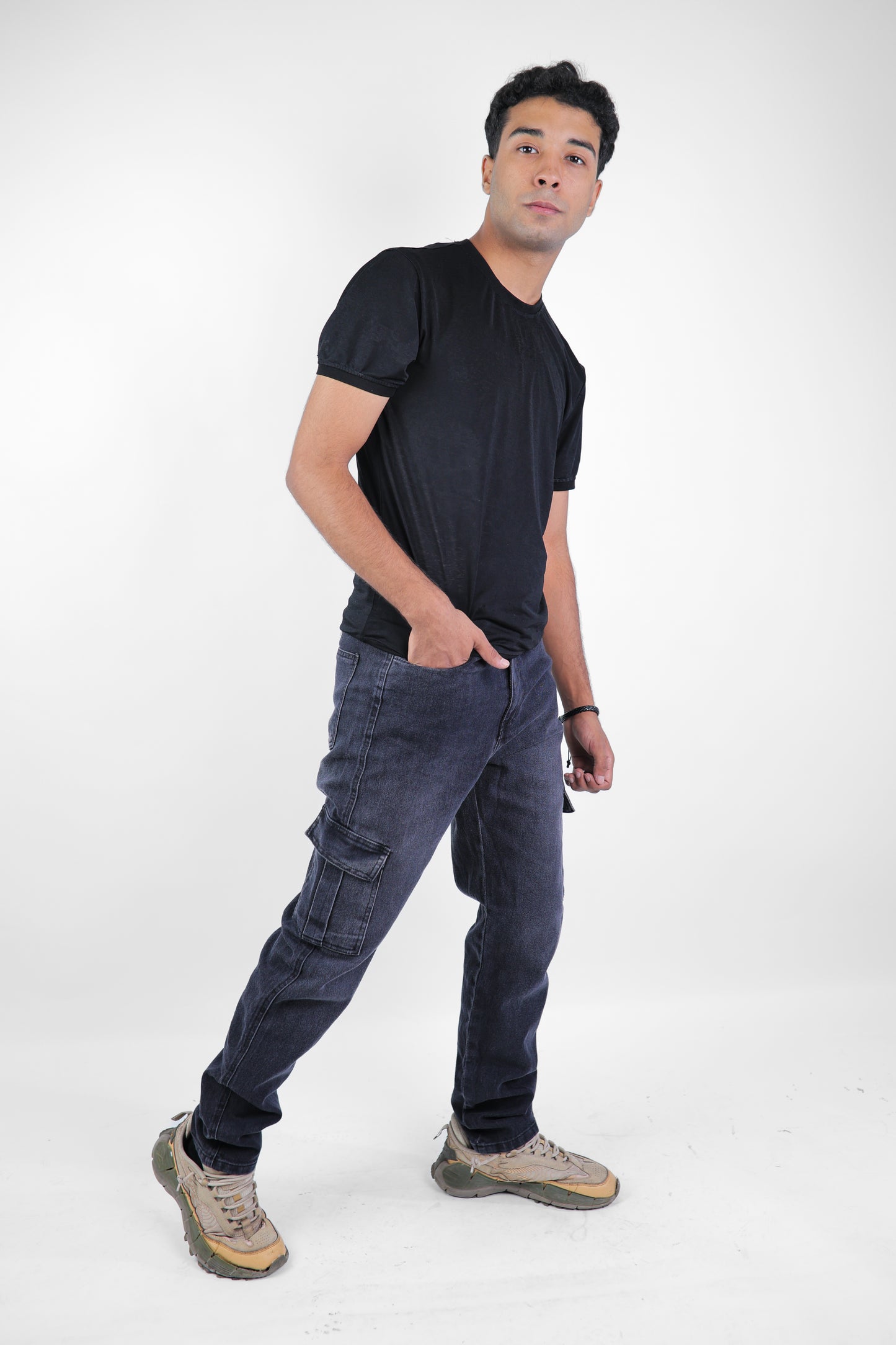 Men’s Slim Cargo Jeans