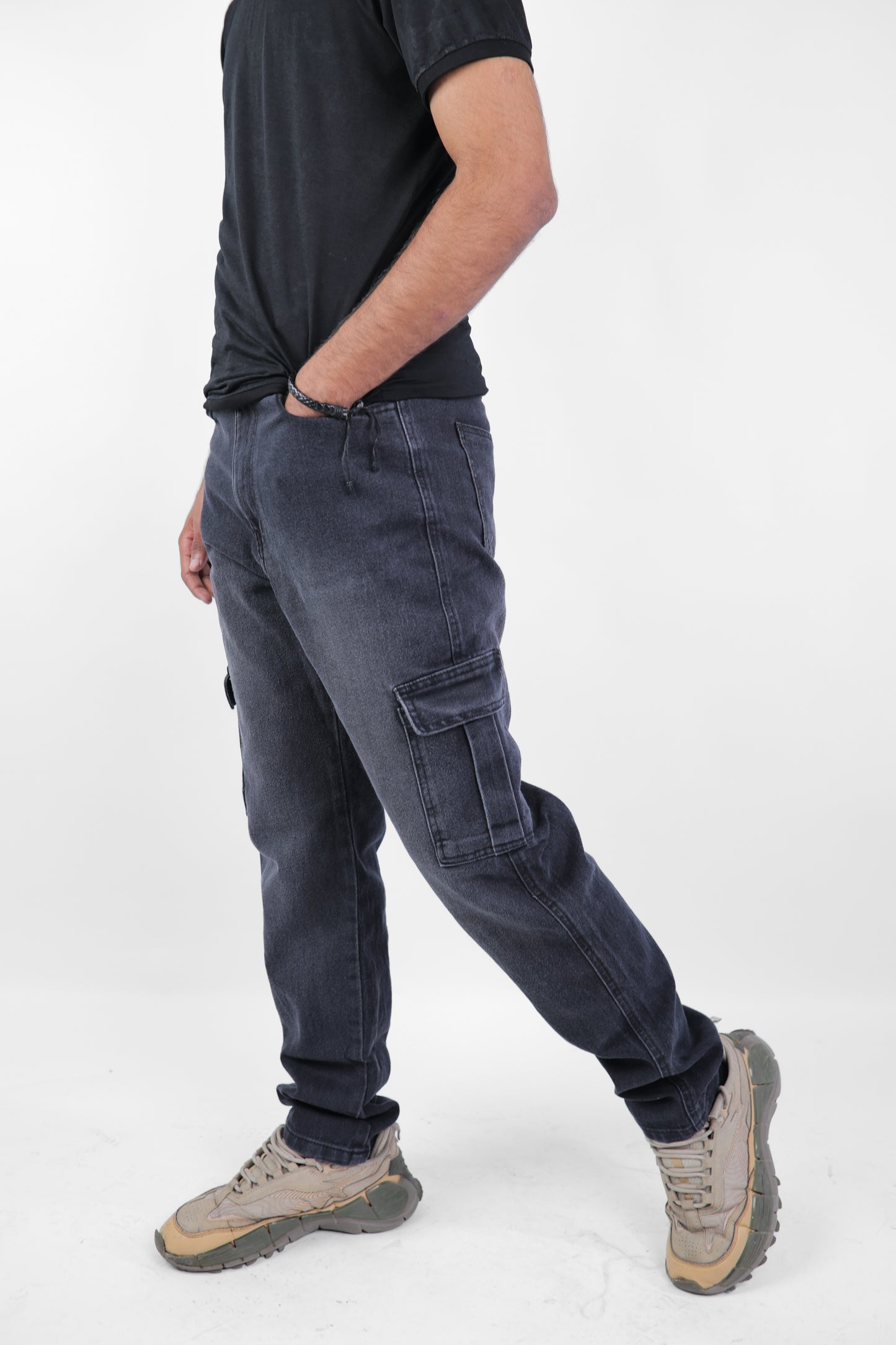Men’s Slim Cargo Jeans