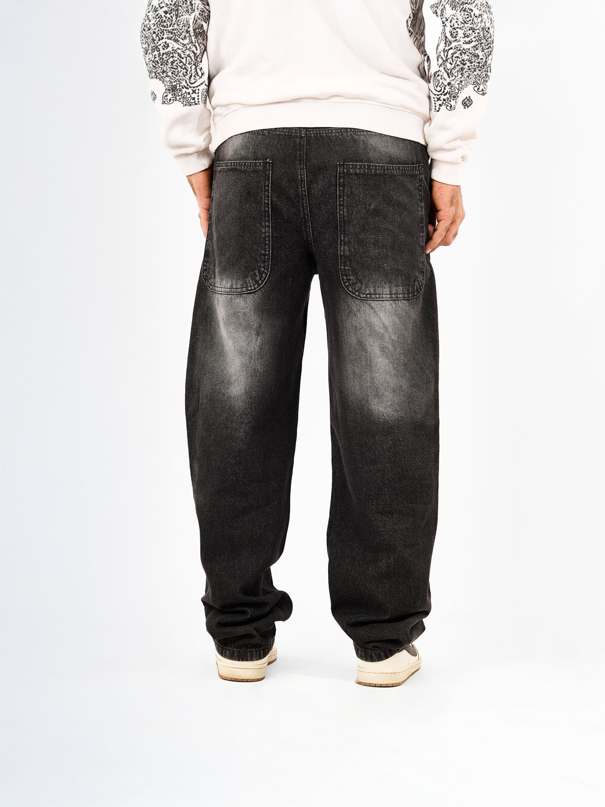 Men’s Wide-Leg Cargo Jeans