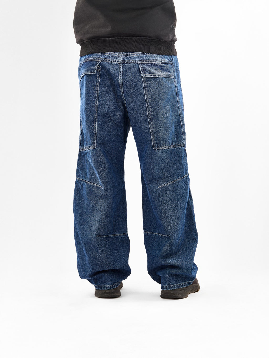 Men’s Wide-Leg Jeans