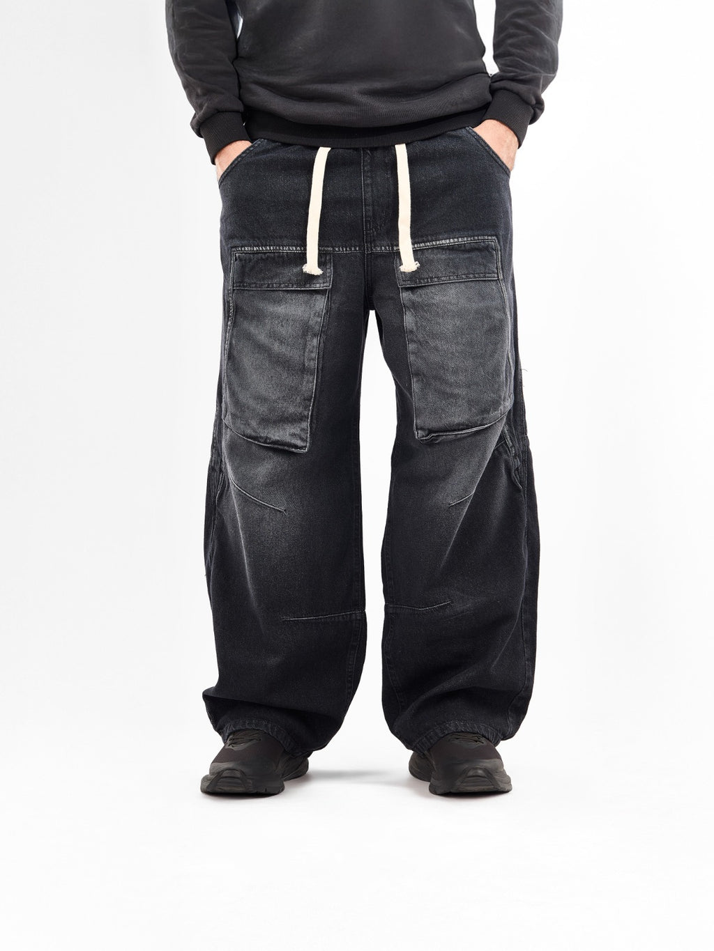 Men’s Wide-Leg Jeans