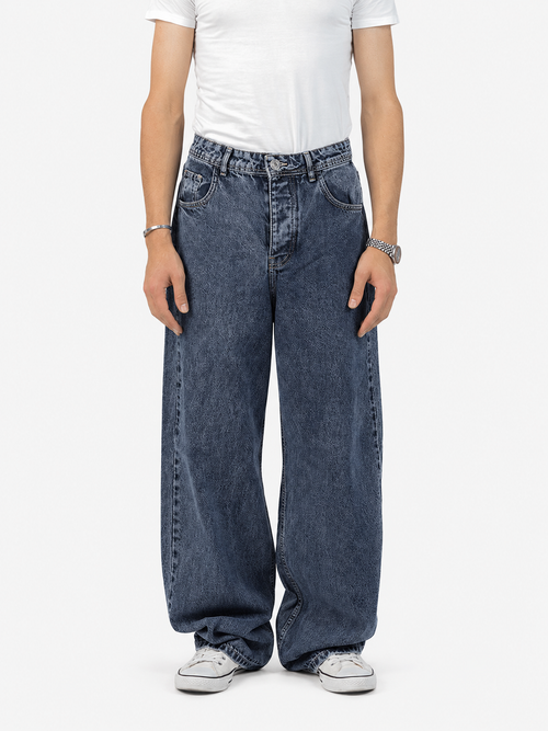 Men’s Wide-Leg Jeans