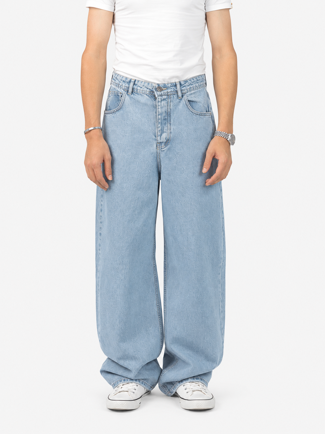 Men’s Wide-Leg Jeans