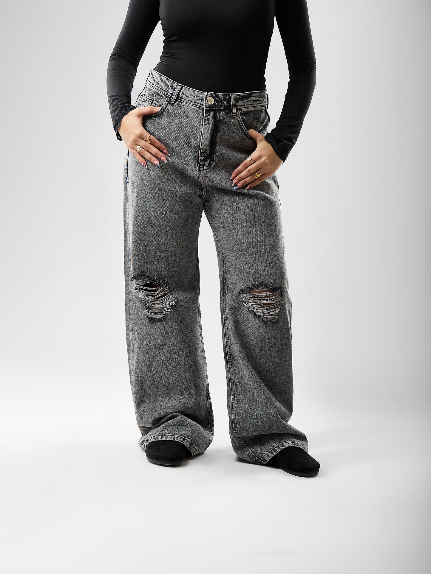 Women’s Wide-Leg Jeans
