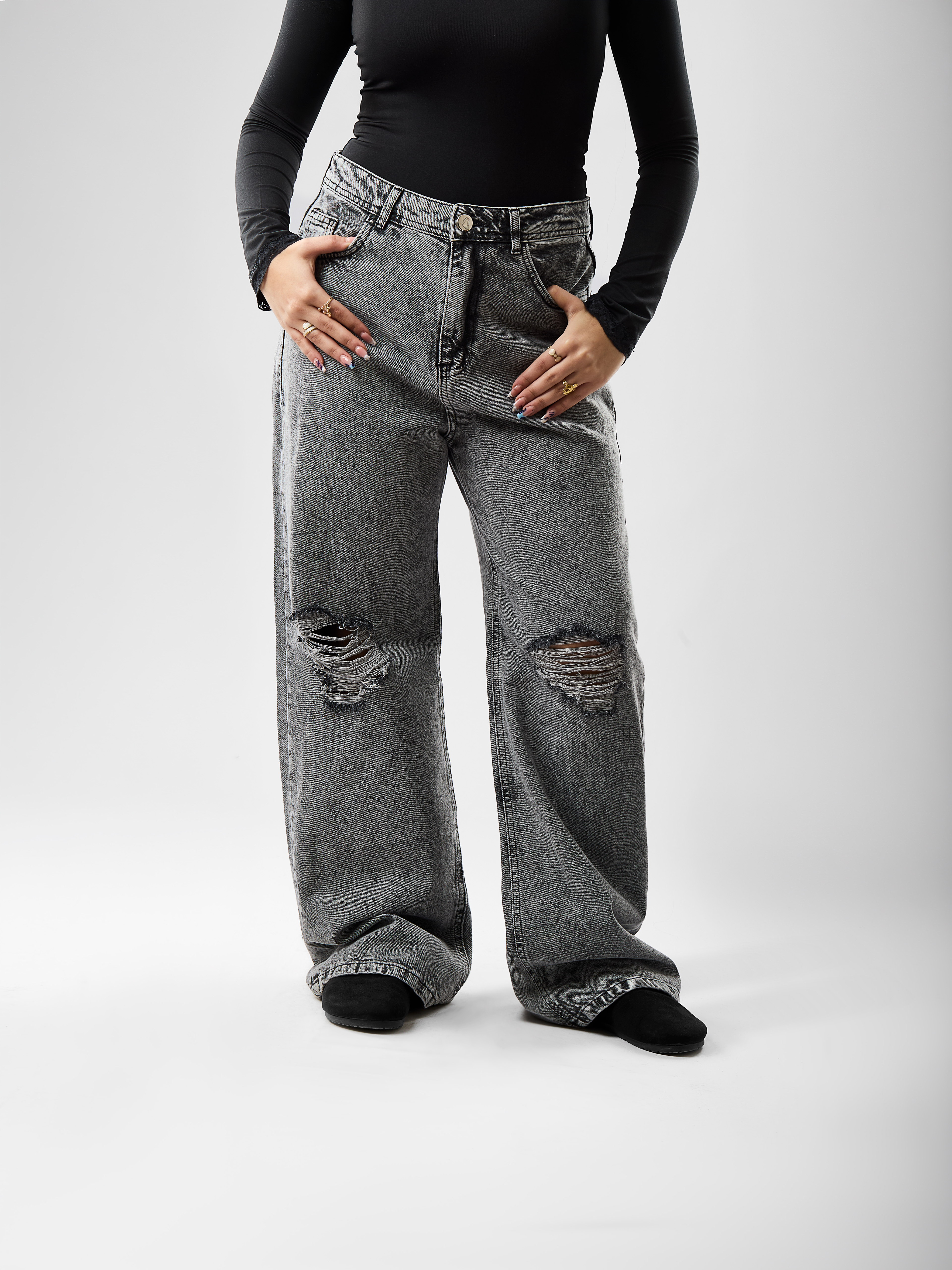 Women’s Wide-Leg Jeans