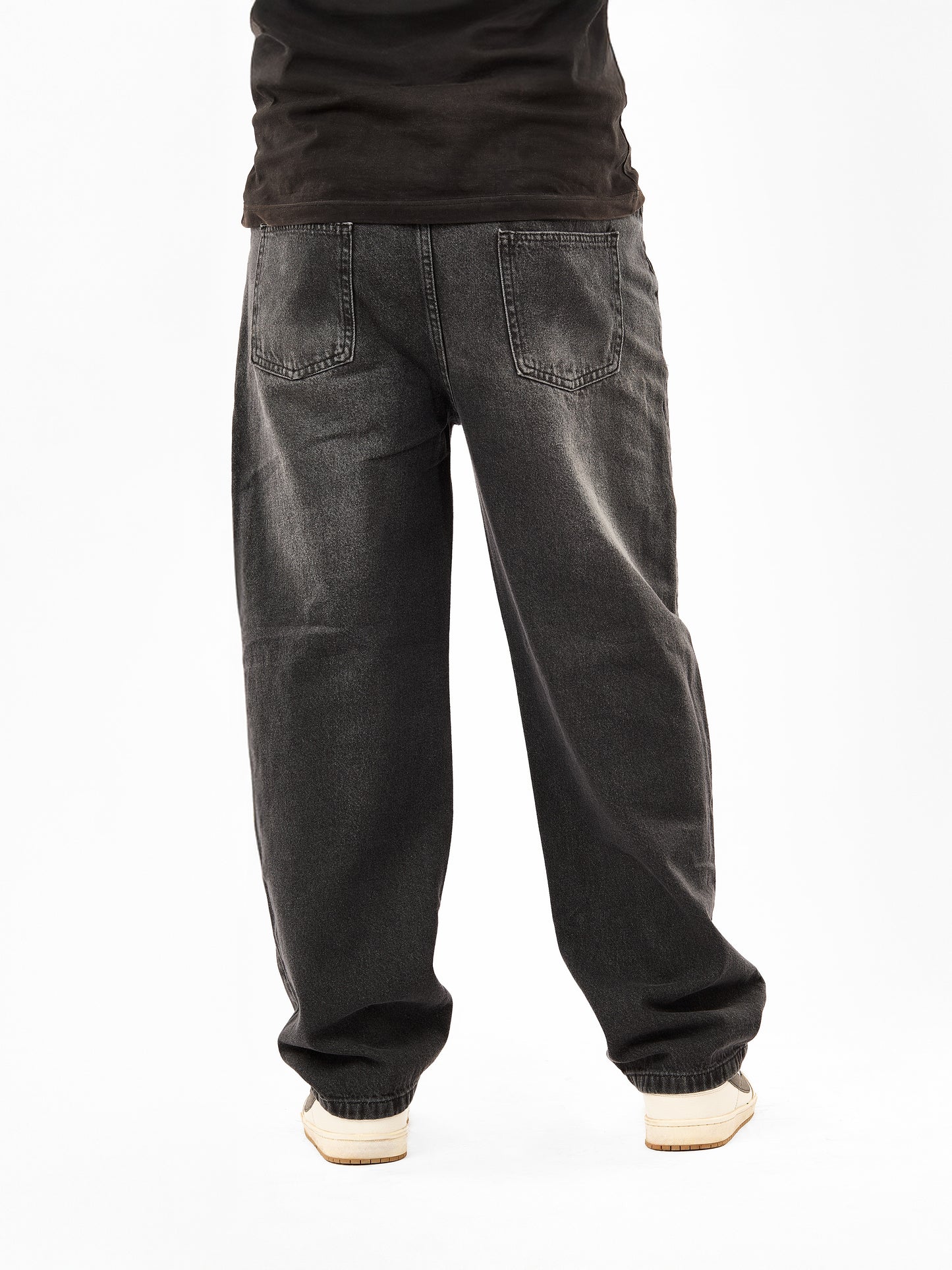 Men’s Wide-Leg Jeans