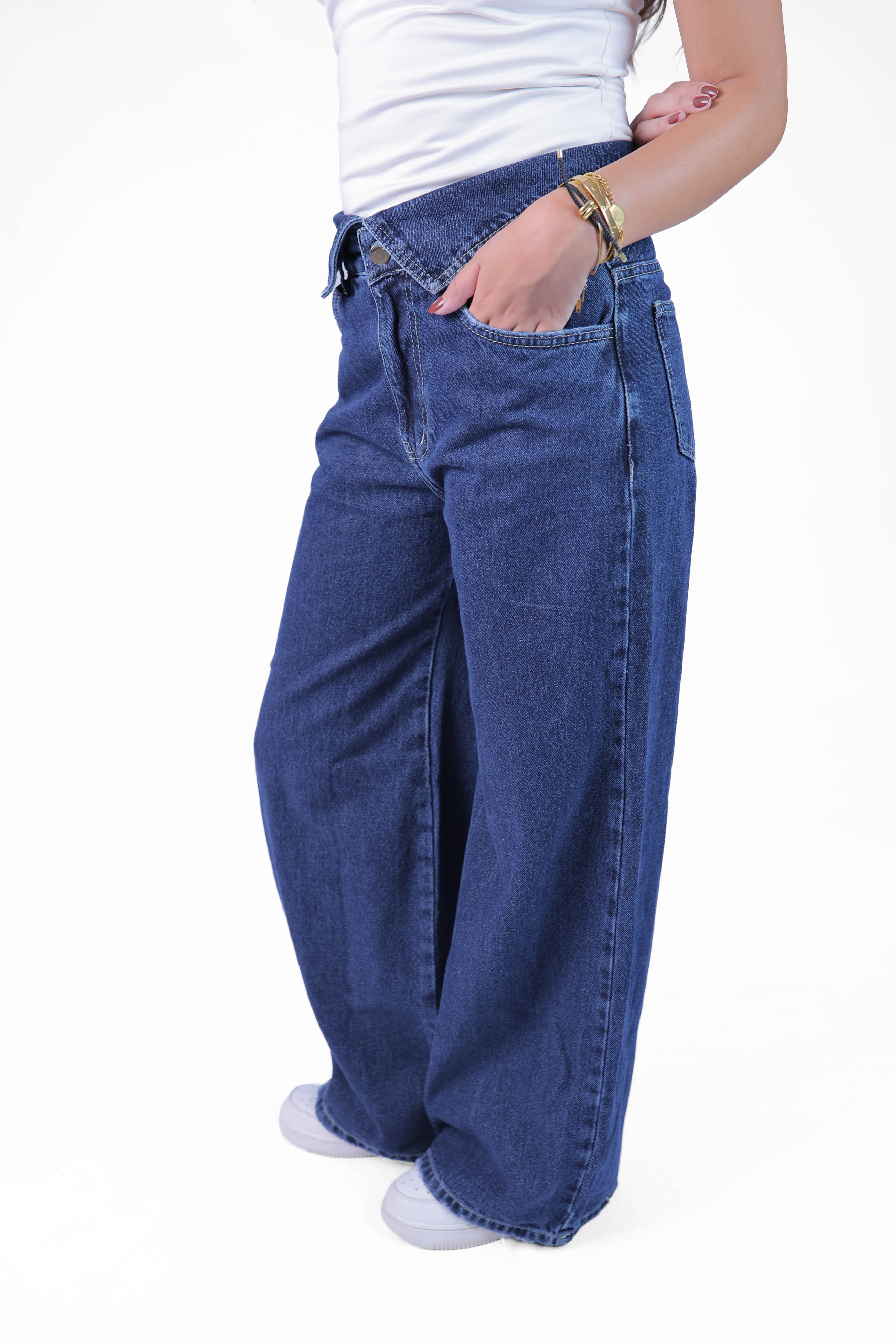 Women's Wide-Leg Jeans