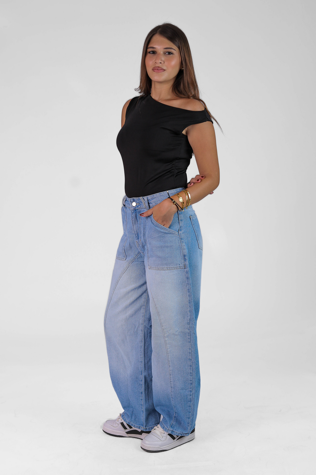 Women's Balloon Fit Jeans