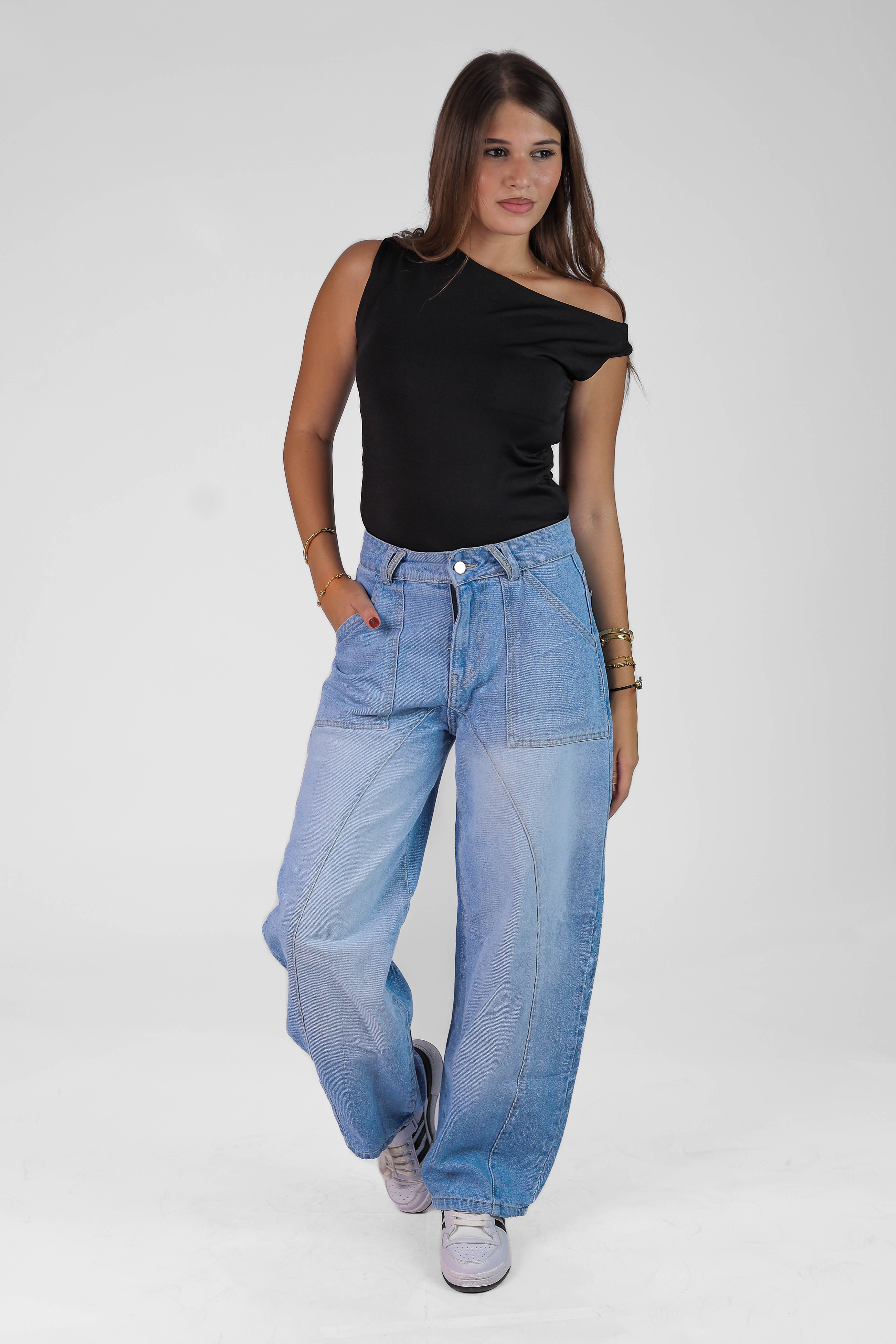 Women's Balloon Fit Jeans
