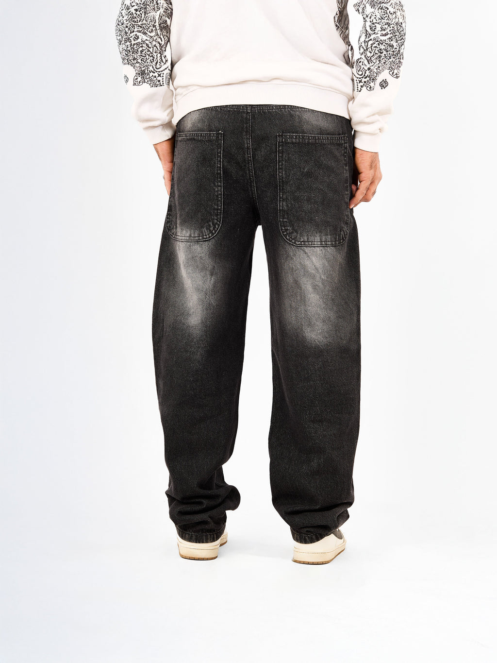 Men’s Wide-Leg Cargo Jeans