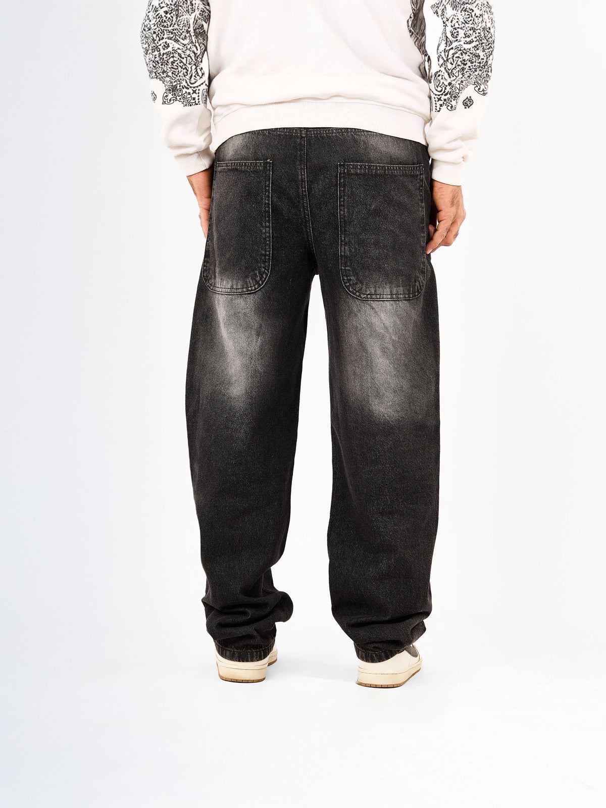 Men’s Wide-Leg Cargo Jeans