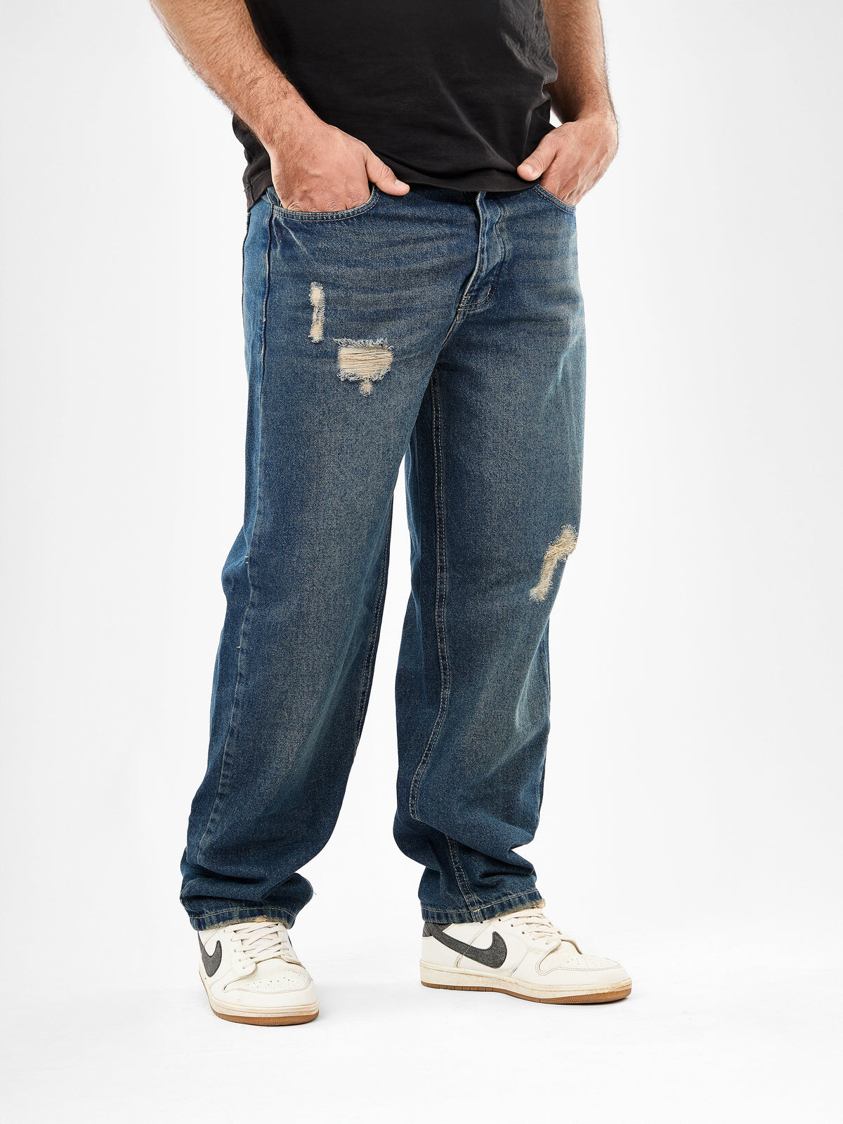 Men’s Wide-Leg Jeans