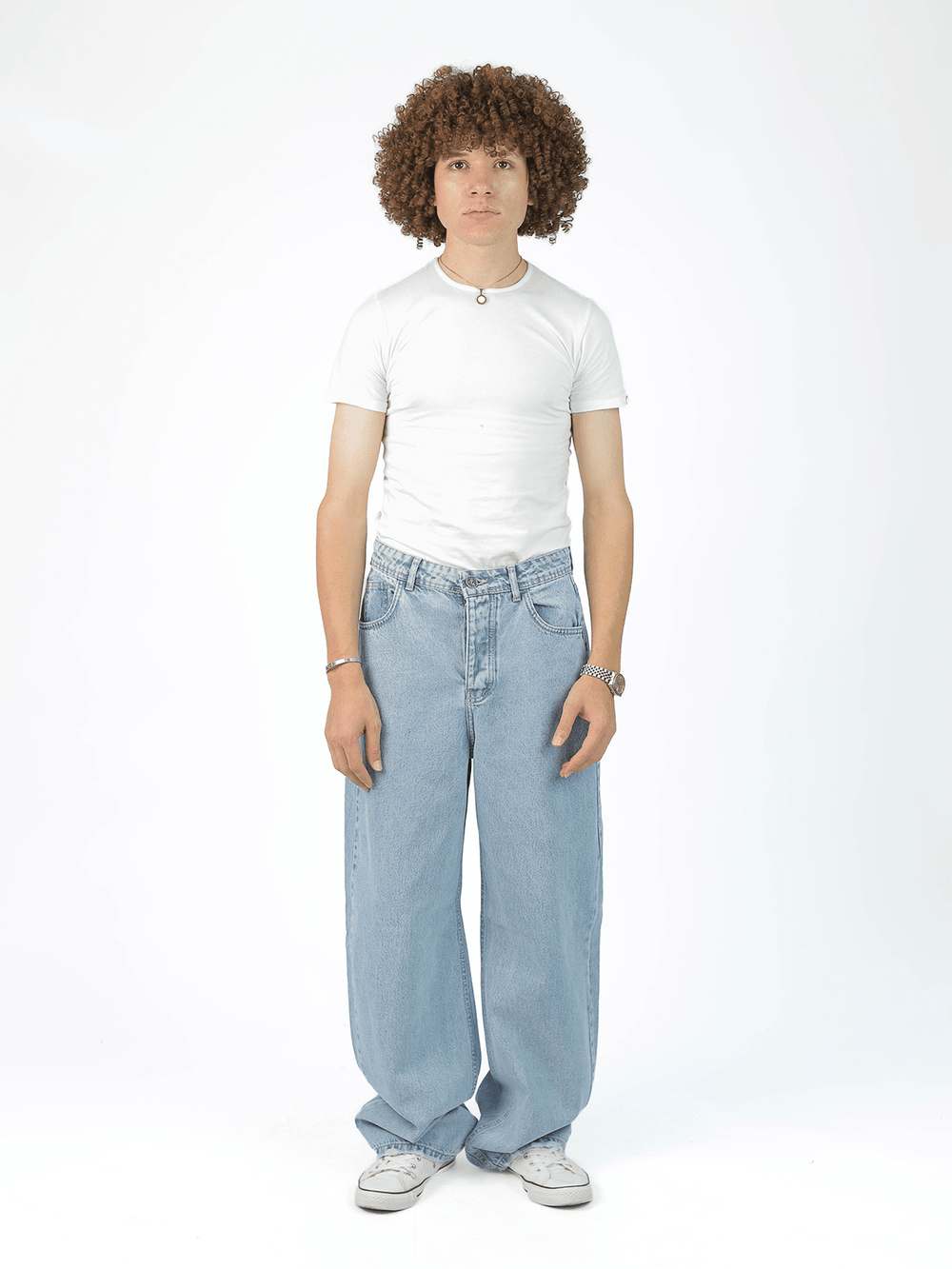 Men’s Wide-Leg Jeans