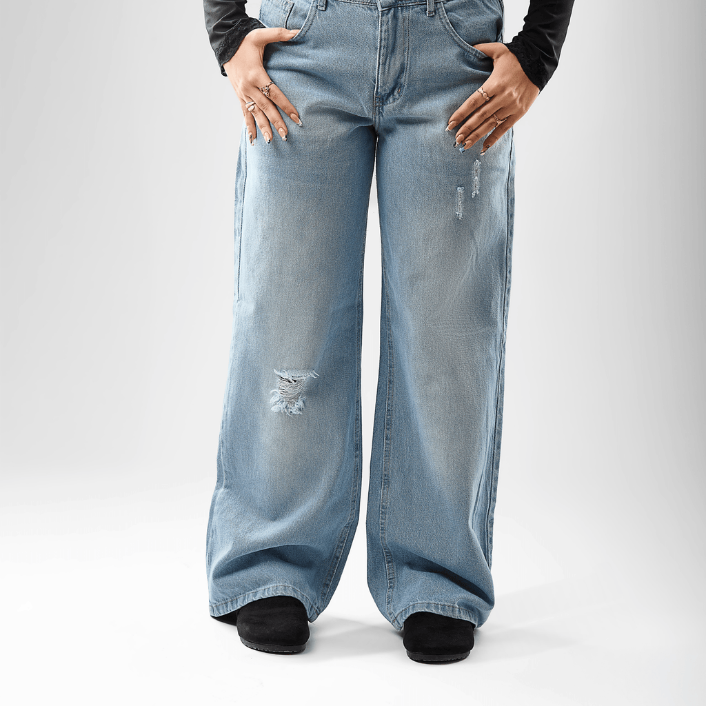Women’s Wide-Leg Jeans